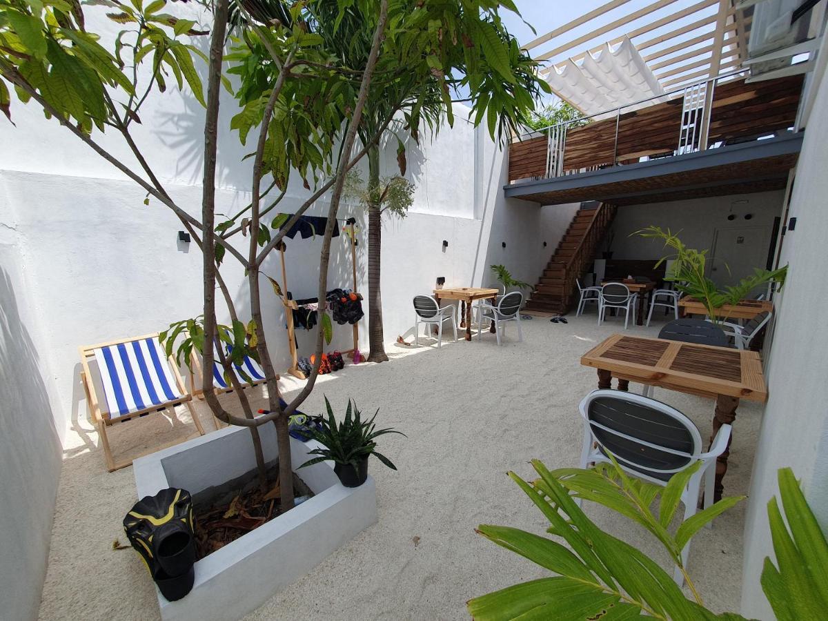 Dhoani Maldives Guesthouse Kendhoo Exteriör bild