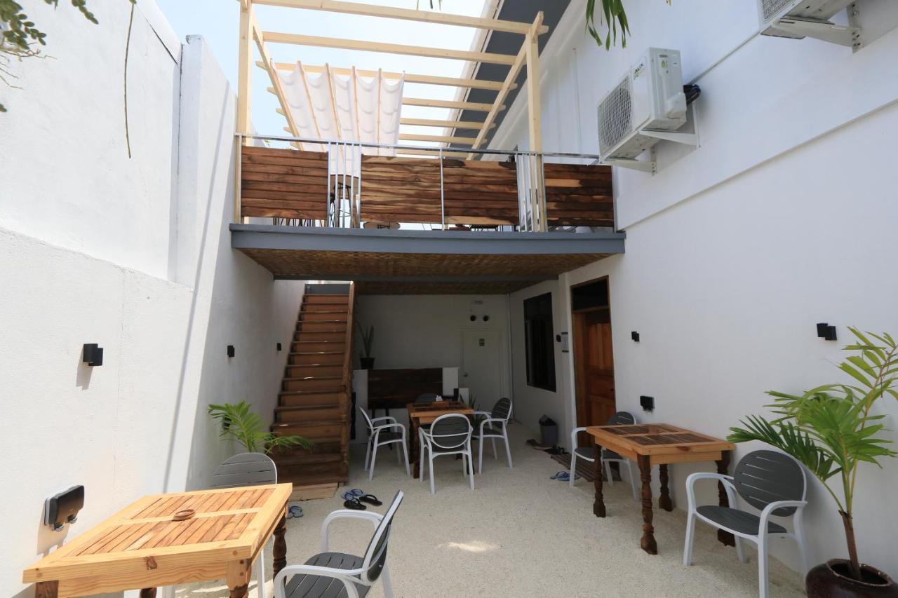 Dhoani Maldives Guesthouse Kendhoo Exteriör bild